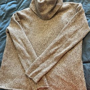 *Sale* 50% off! Athleta Small Sweater Women’s